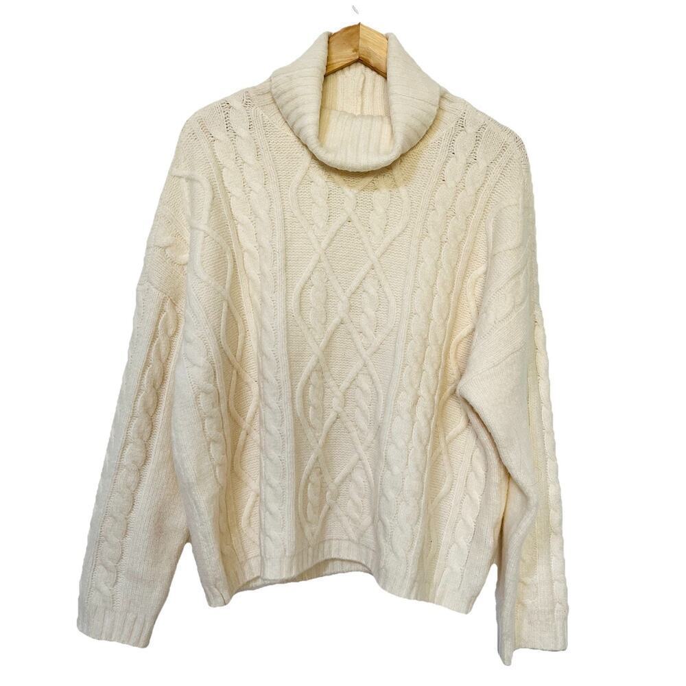 Abercrombie & Fitch Cable Knit Chunky Turtleneck Sweater Size M Fisherman Preppy